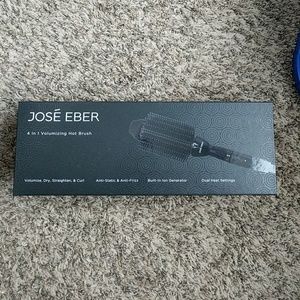 Jose Eber  4 - 1 volumizing hot brush